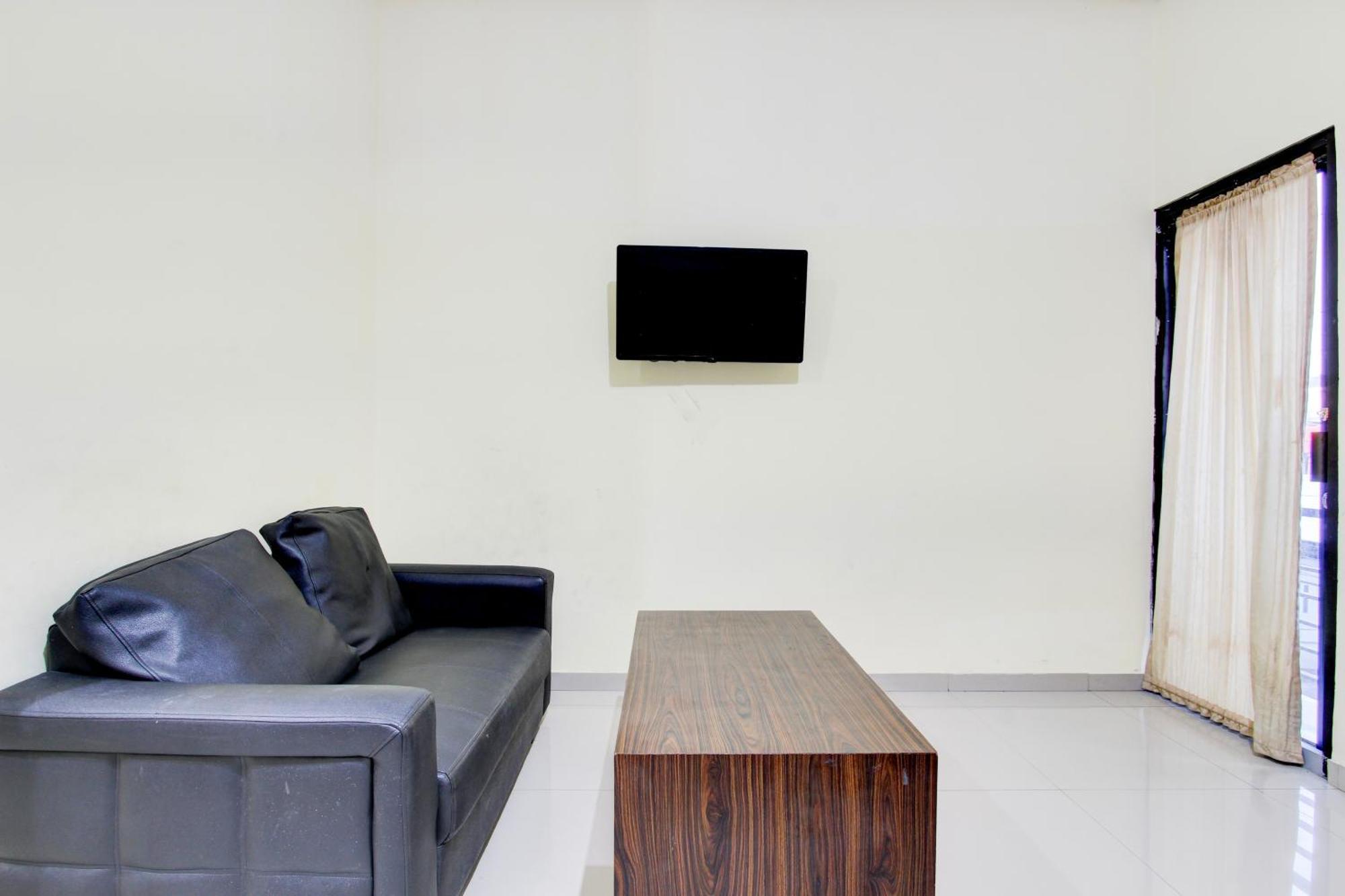 เรดดอร์ซ แอท สวาการ์ยา Hotel Kejayan ภายนอก รูปภาพ