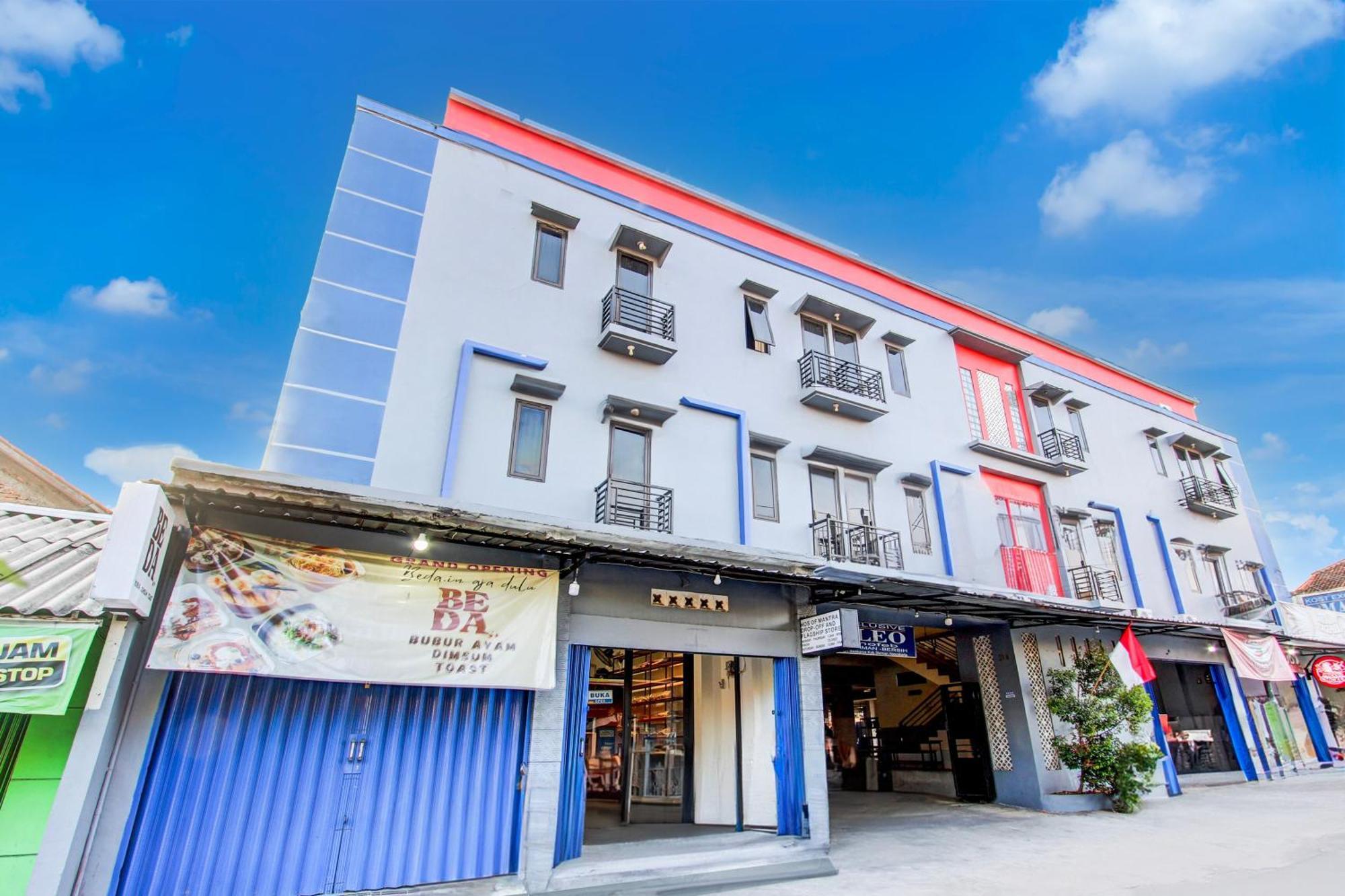 เรดดอร์ซ แอท สวาการ์ยา Hotel Kejayan ภายนอก รูปภาพ